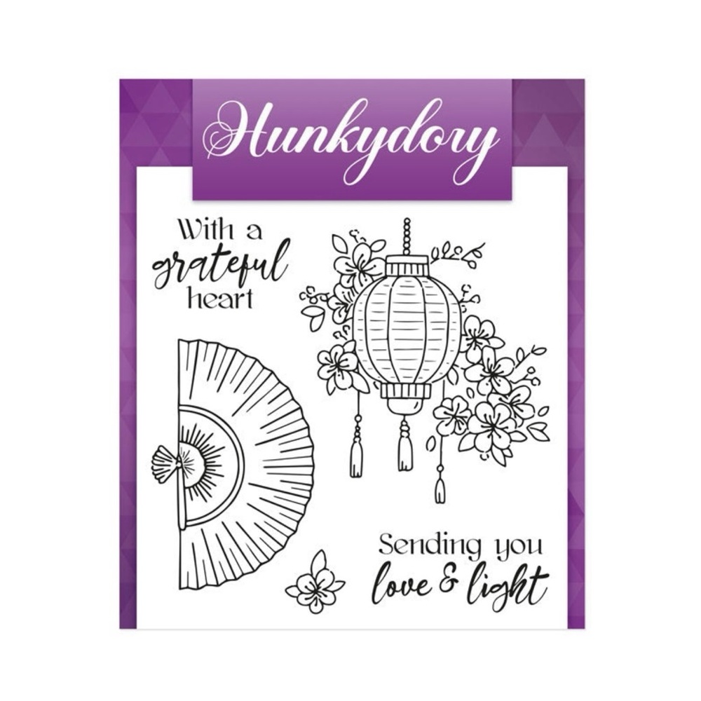 Papercraft Essentials cardmaking kit Magazine - Picture 4 of 8